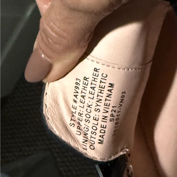 J.CREW womens penny loafer. Size 6.5. Never worn - Picture 7 of 7